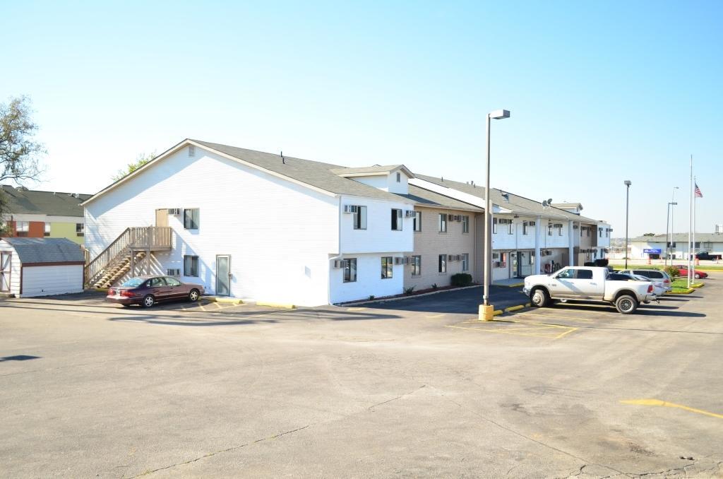 Luxury Inn & Suites لينكولن المظهر الخارجي الصورة